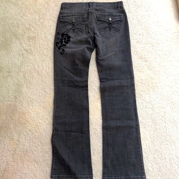 Daisy Fuentes NWOT dark grey jeans,size 2 ,boot cut leg , black studs & stitch - Picture 6 of 7